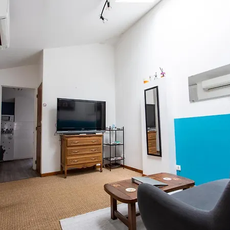 T2 40m2, Lit Queen Size, Climatisation, Quartier Sympa, Terrasse *