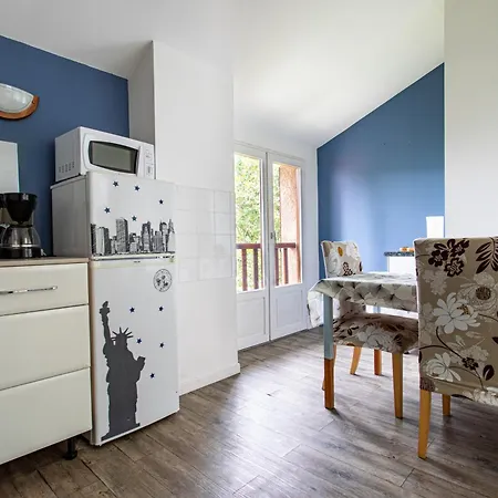 T2 40m2, Lit Queen Size, Climatisation, Quartier Sympa, Terrasse