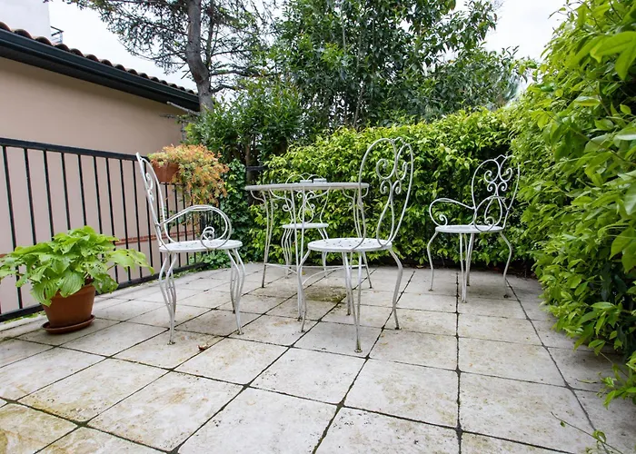 T2 40m2, Lit Queen Size, Climatisation, Quartier Sympa, Terrasse Τουλούζη